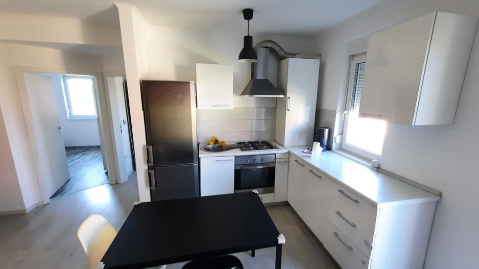 Apartament 3 camere. Design modern - mobilat si utilat. - Poză 13