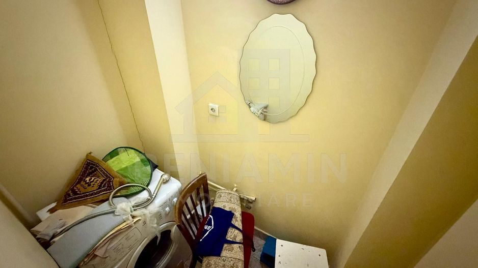 3 decomandat cu 2 bai - etaj 1 - centrala - Parculet Rovine - - Poză 11
