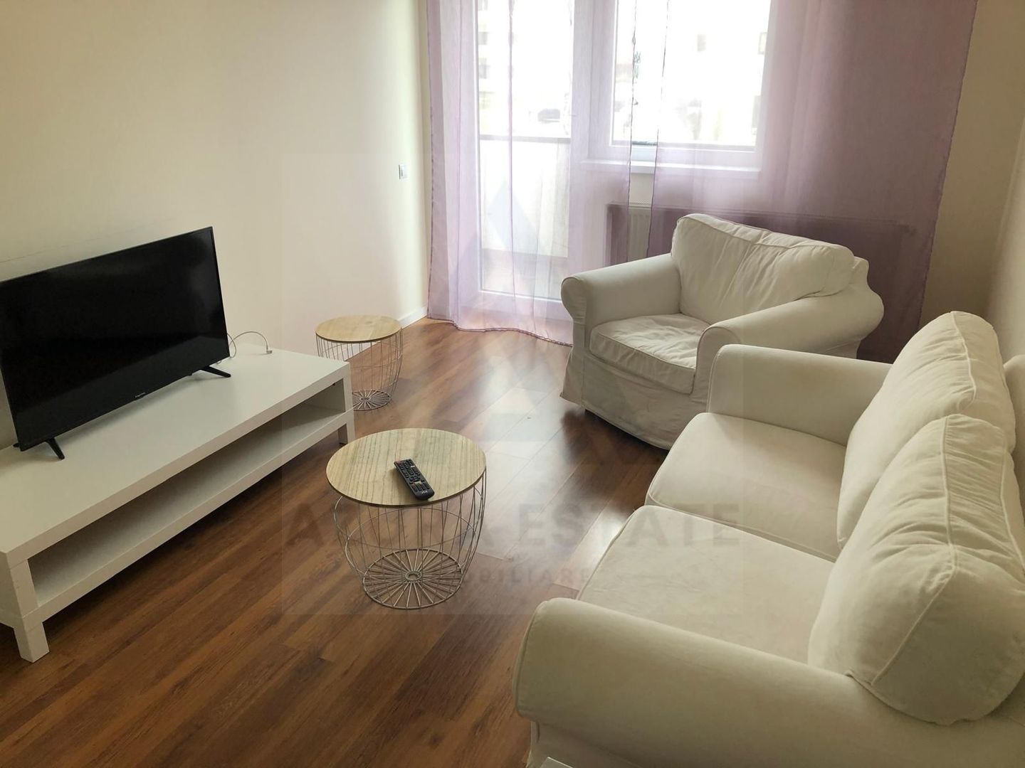 Apartament 2 camere 45 mp utili balcon mp 5 etaj 1 zona Tineretului - Poză 1