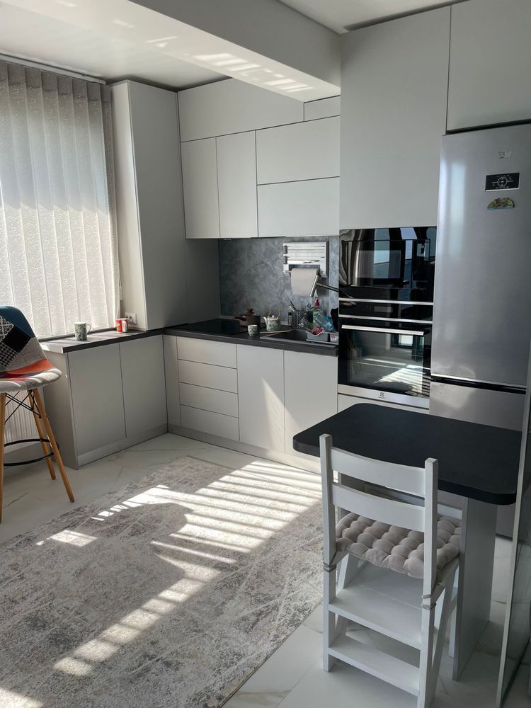 Apartament 2 camere vedere panoramica la lac, Parcare privata - Ocazie - Poză 7