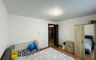 Apartament decomandat, cu 2 camere si 2 balcoane frantuzesti, etaj 2/3 - Poză 8