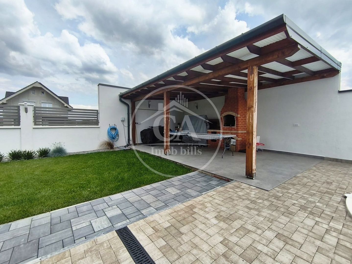 Casa de vanzare cu 4 camere si piscina in Cihei, Bihor - Poză 7