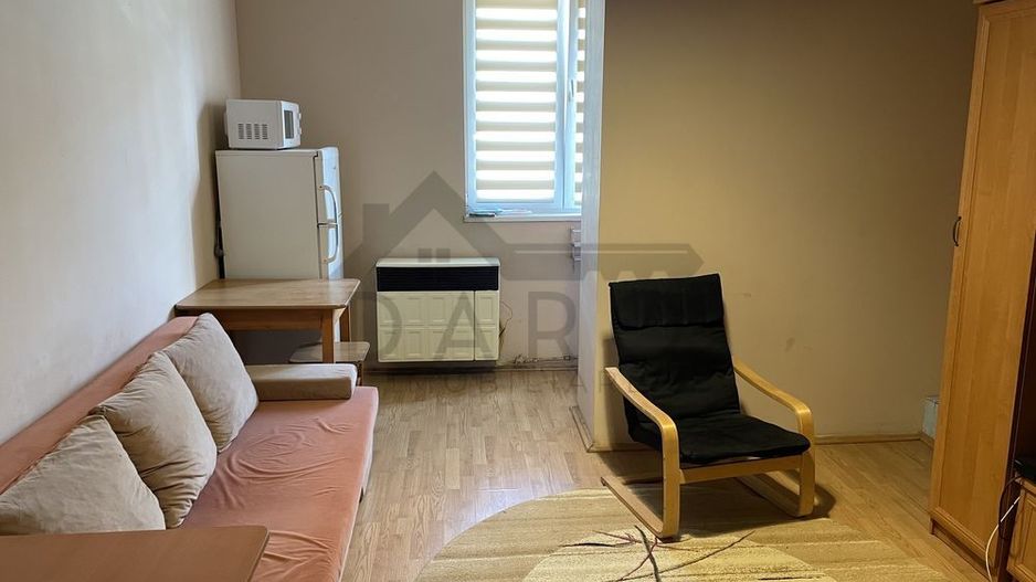 🏡 Garsonieră de închiriat | 7 Noiembrie – TCM | Aproape de UMF 250 € - Poză 1