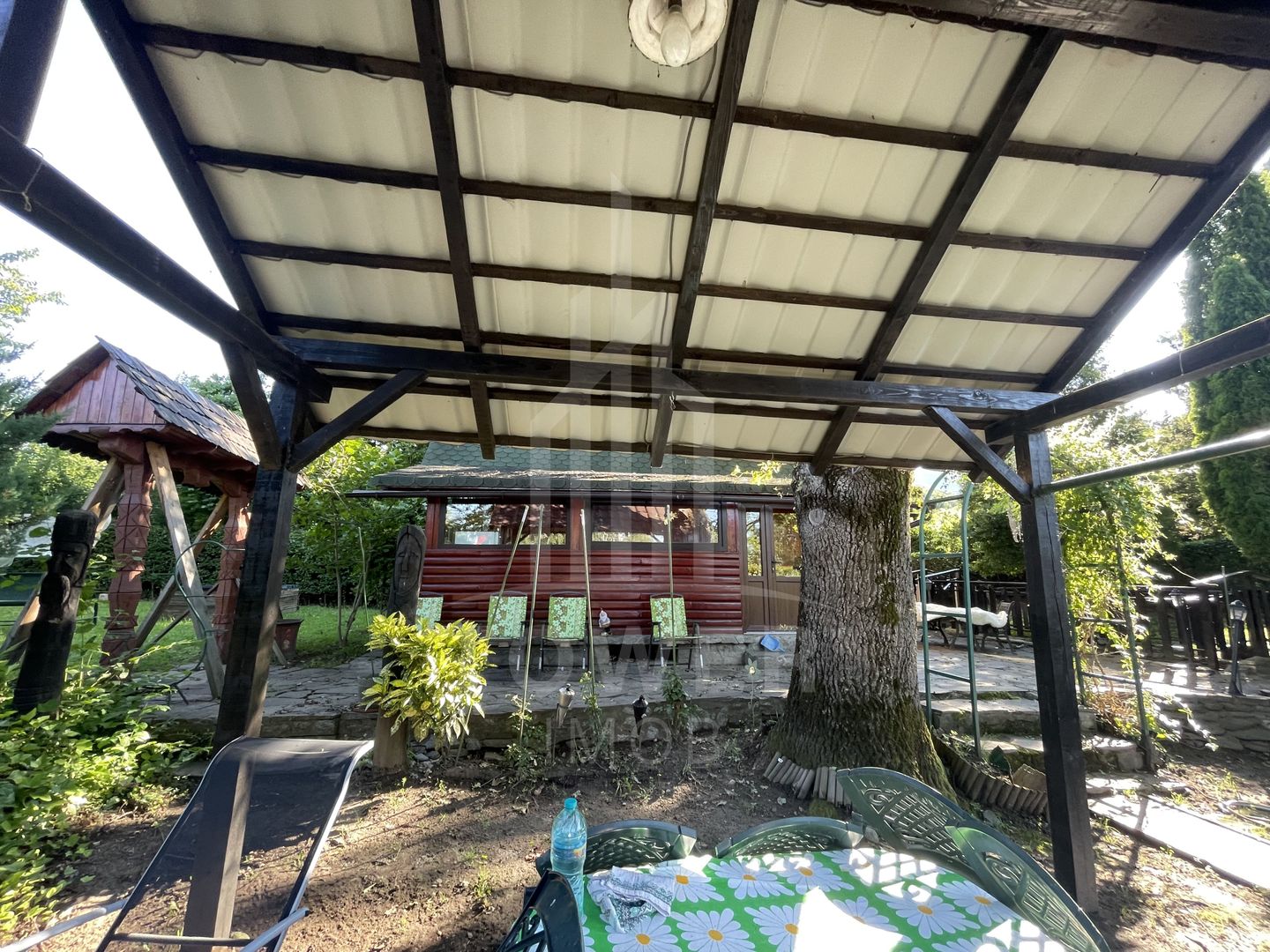 Teren deosebit cu cabană din lemn, Tocile – locație liniștită - Poză 10