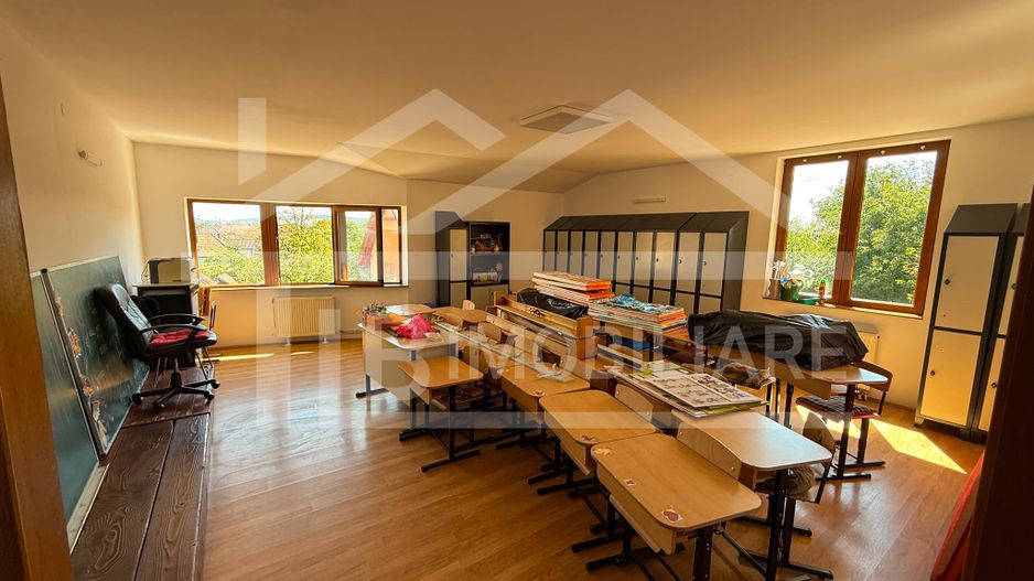 Casa individuala, 10 camere, 753mp, Zona Sancraiu de Mures - Poză 17
