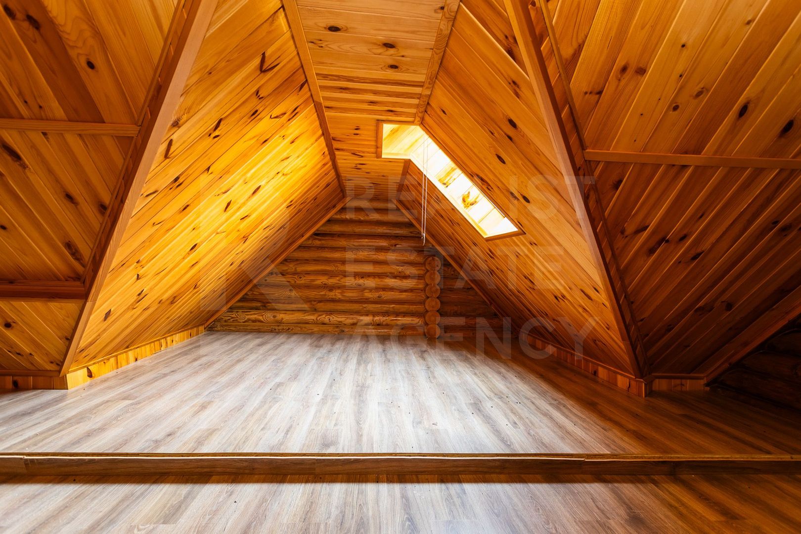 Vânzare, casă, 9 camere, satul Mîndra, r-nul Călărași. - Poză 54