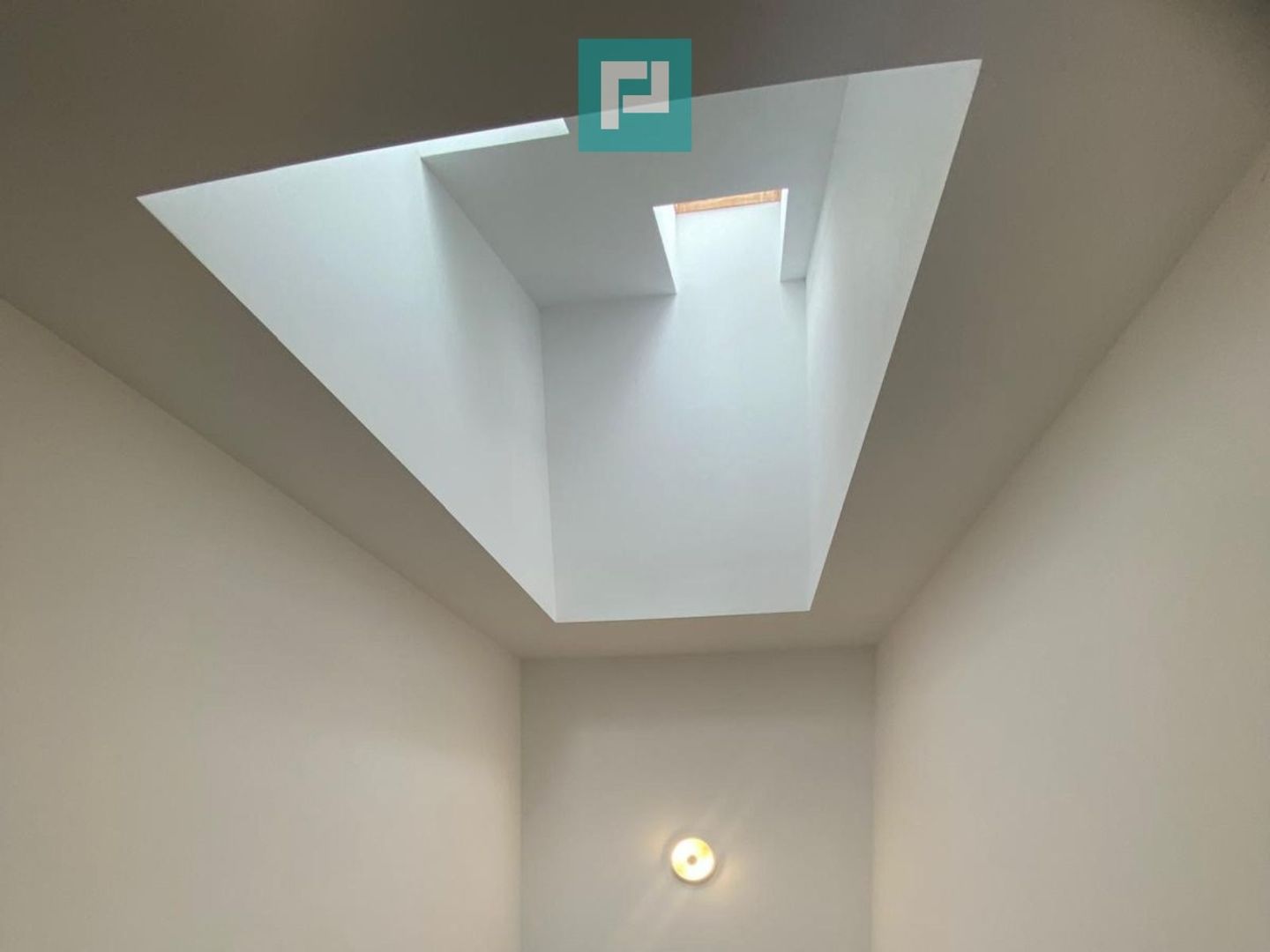Apartament cu 3 camere moderne în Dumbrăvița - Poză 6