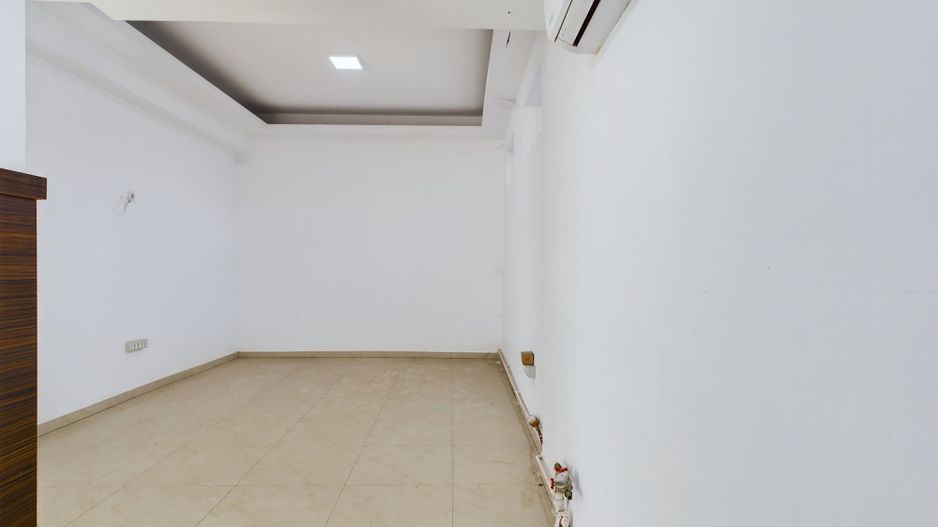 Spatiu comercial 70 mp - Poză 4