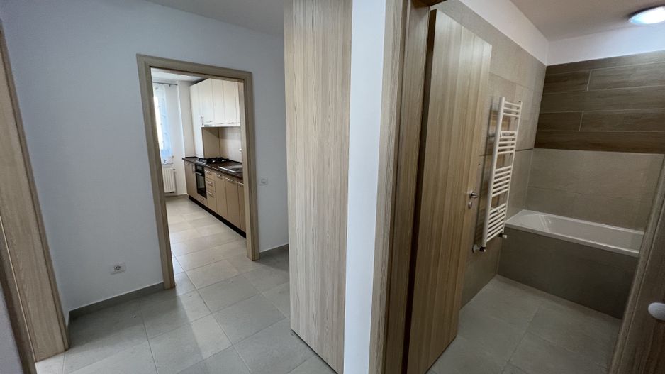Apartament cu 2 camere in Urban Plaza - Poză 9