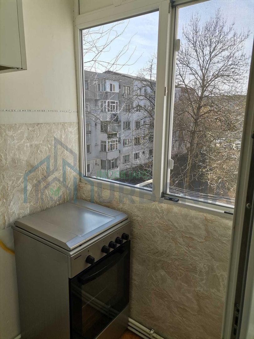 Apartament 2 camere, semidecomandat, Podu Roș, etaj 3/4 - Poză 7