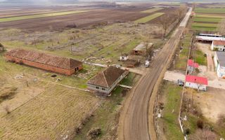 Fermă cu teren intravilan de 35000 mp în Mișca - Poză 28