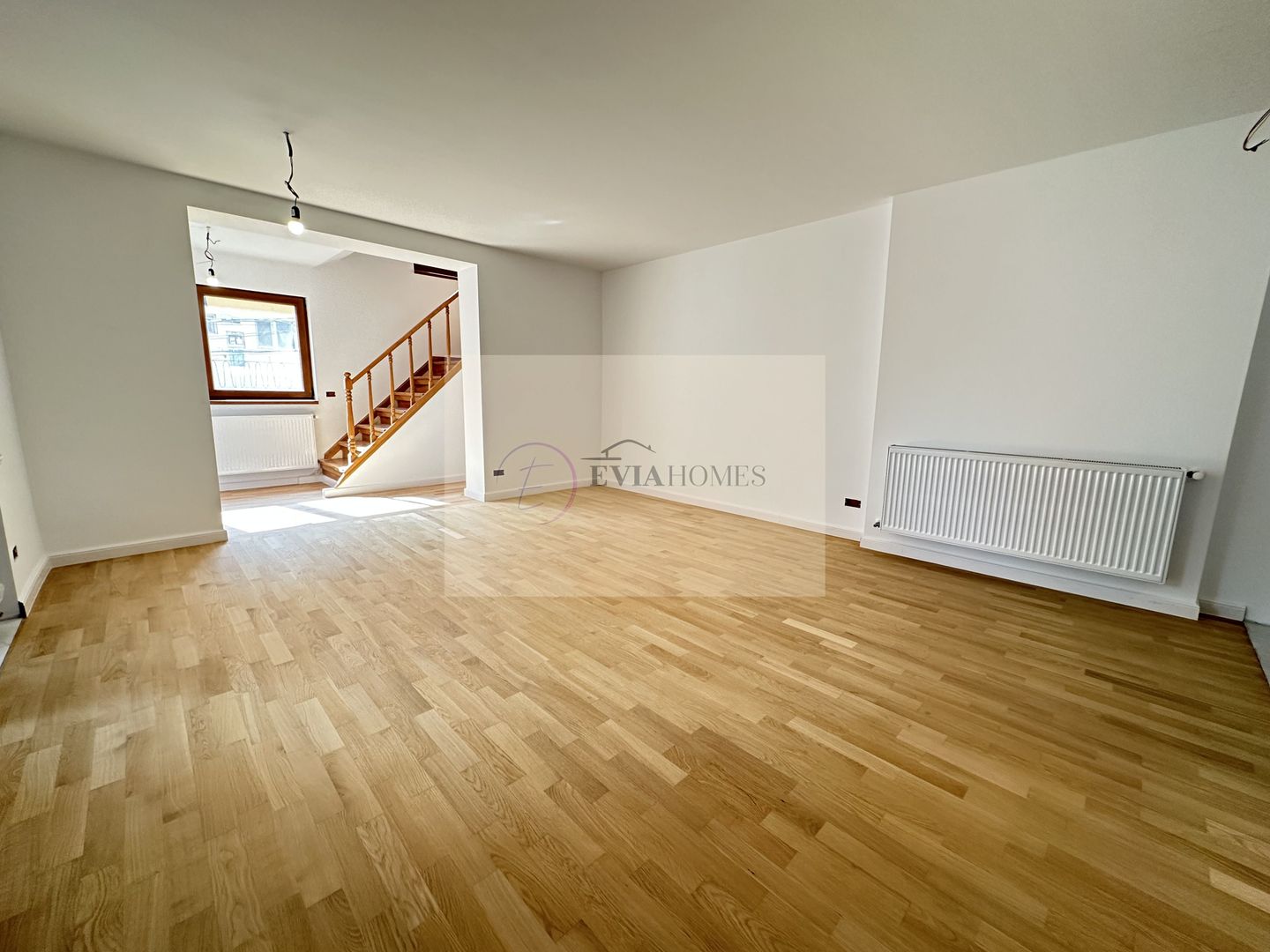 4 camere/ 2 bai / 119 mp/ parcare in curte / zona strazii Bucuresti - Poză 4