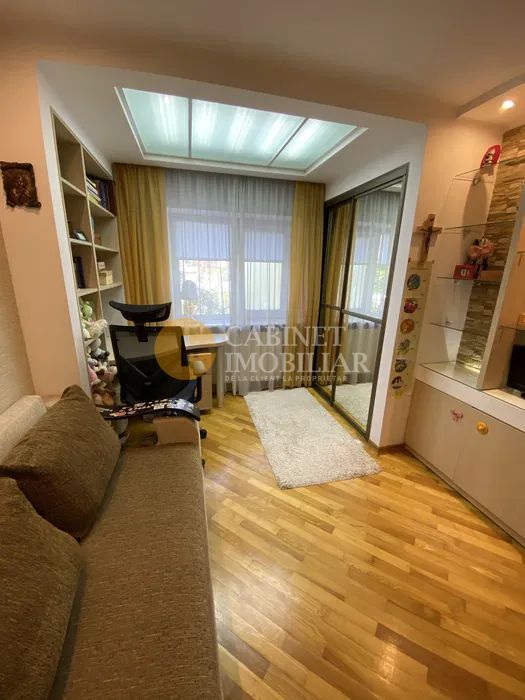 Apartament  3 Camere Decomandat - Et 1 - Bloc 1989 - Poză 7