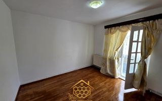 Apartament 3 Camere Decomandat - Spatios - in Zona 1 Mai - Poză 3