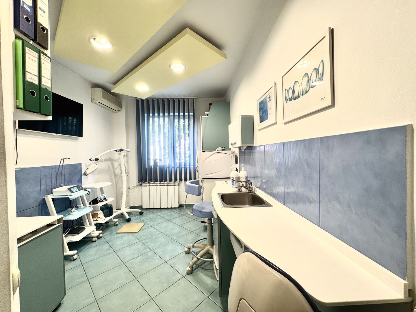 Cabinet stomatologic cu tradiție 20+ ani - dotat si funcțional - Poză 11
