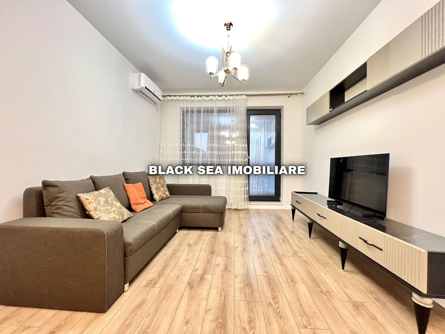 Apartament 2 camere de vanzare - zona Carrefour / Tomis Plus - Ocazie - Poză 1