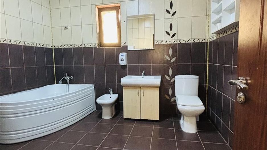 Casa de vanzare la cheie plan Parter Nojorid - Poză 20