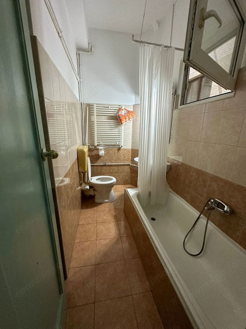 De vanzare Apartament 2 camere cu dosar de consolidare Piata Rosetti - Poză 6