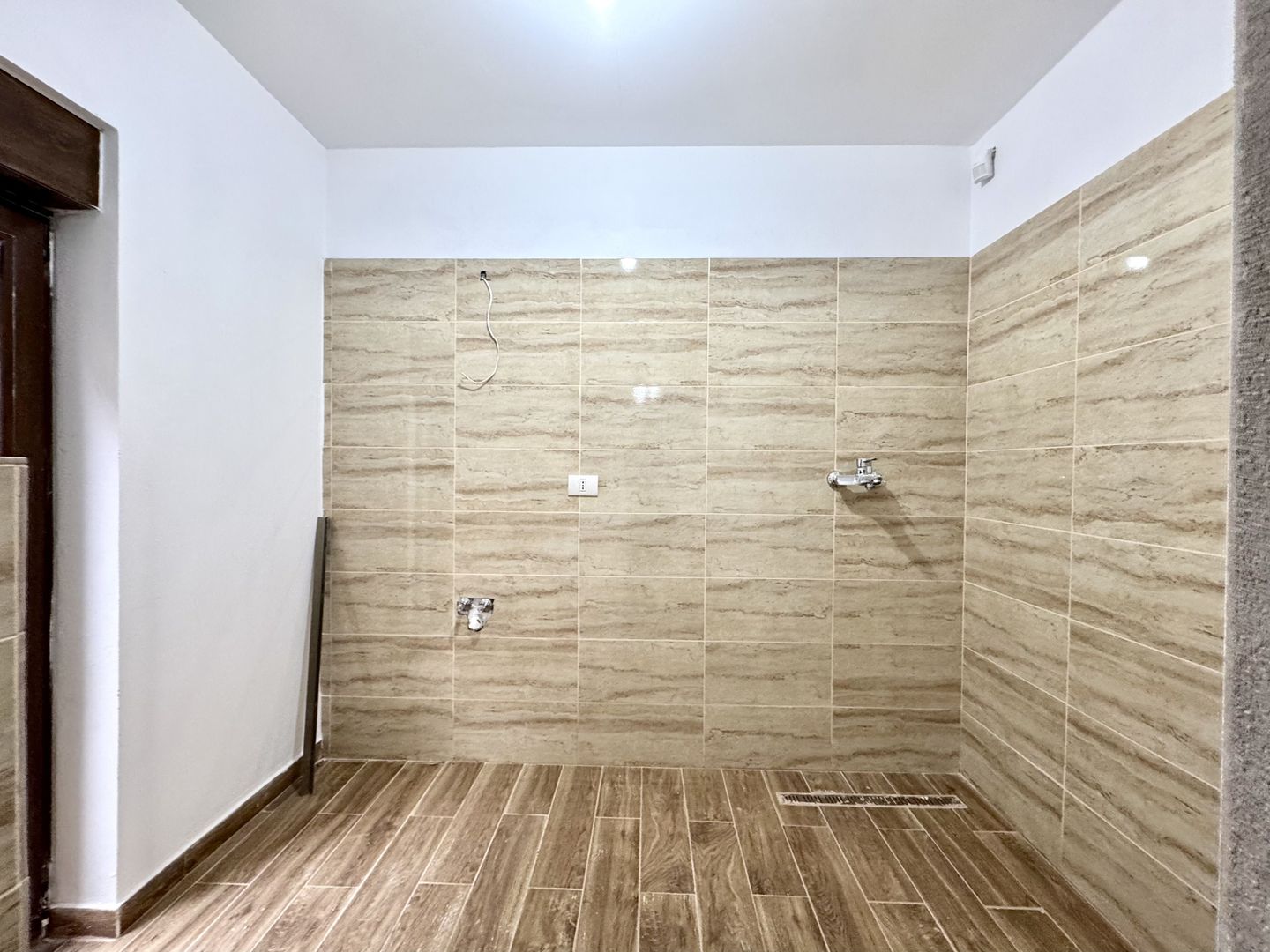 Duplex spațios, prima închiriere, in zona Lunei - Poză 19