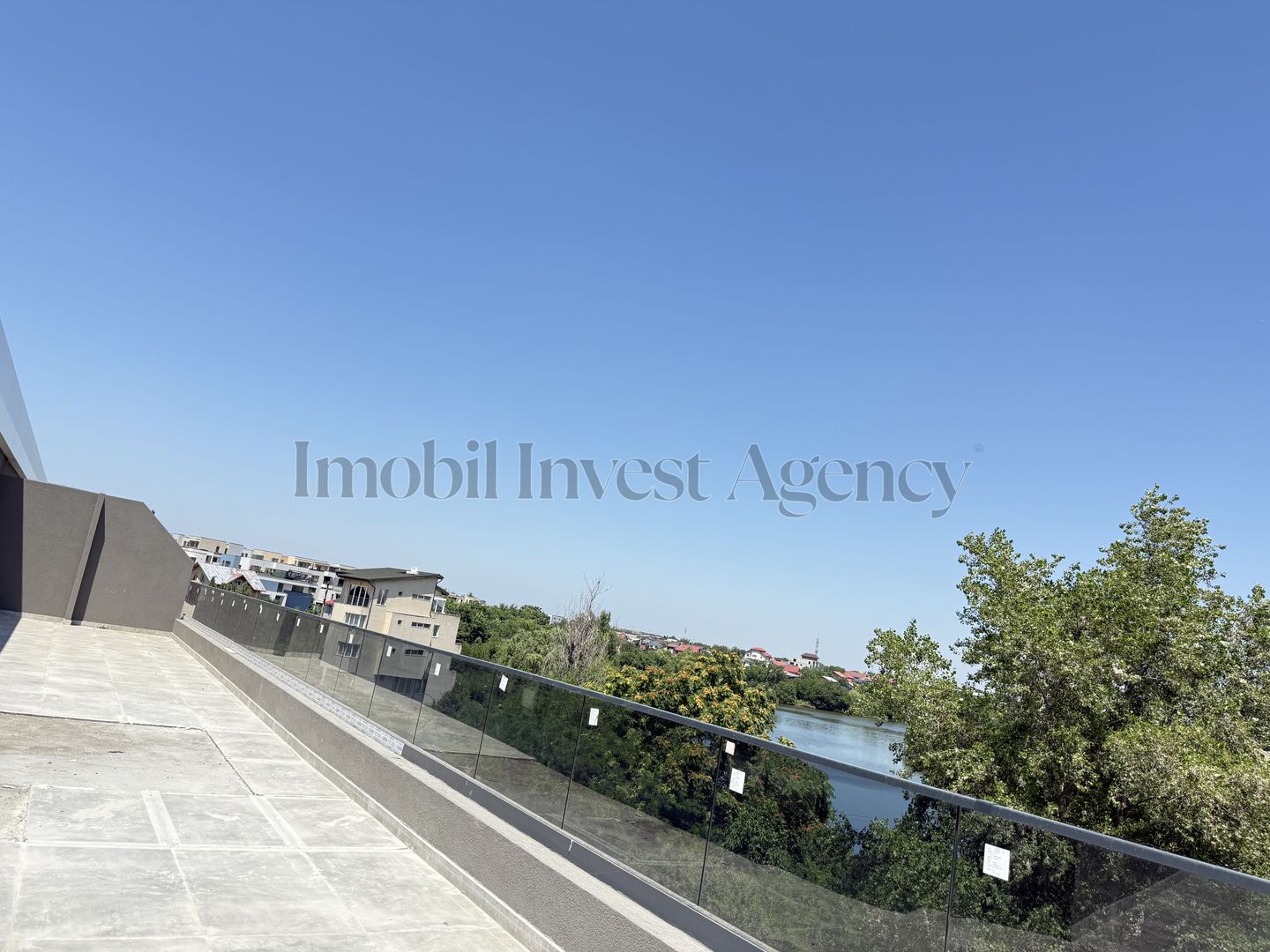 Apartament 3 camere de vanzare Pipera in bloc cu vedere la lac - Poză 22