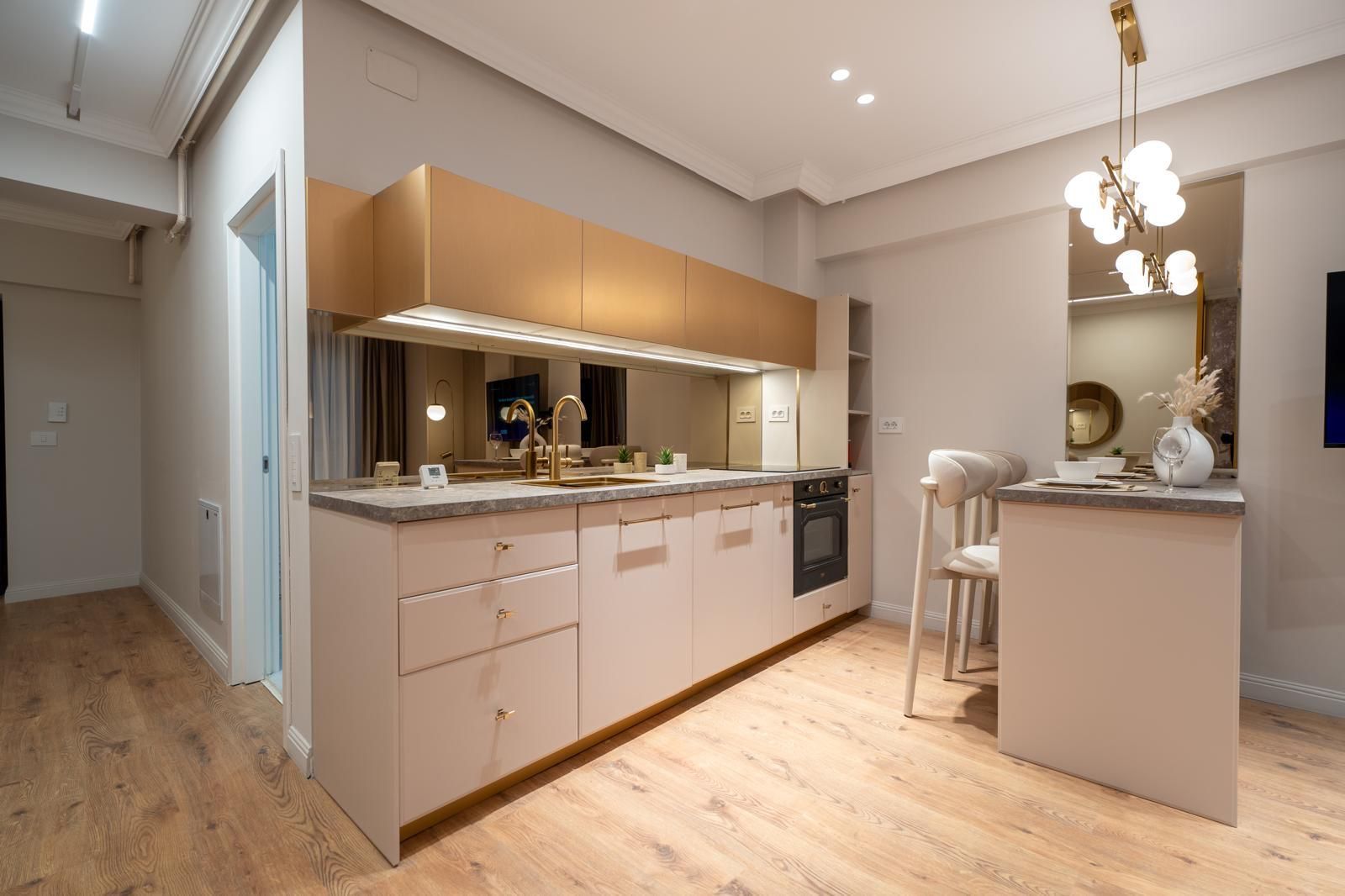 Studio complex nou | Mobilat și utilat | - Poză 1