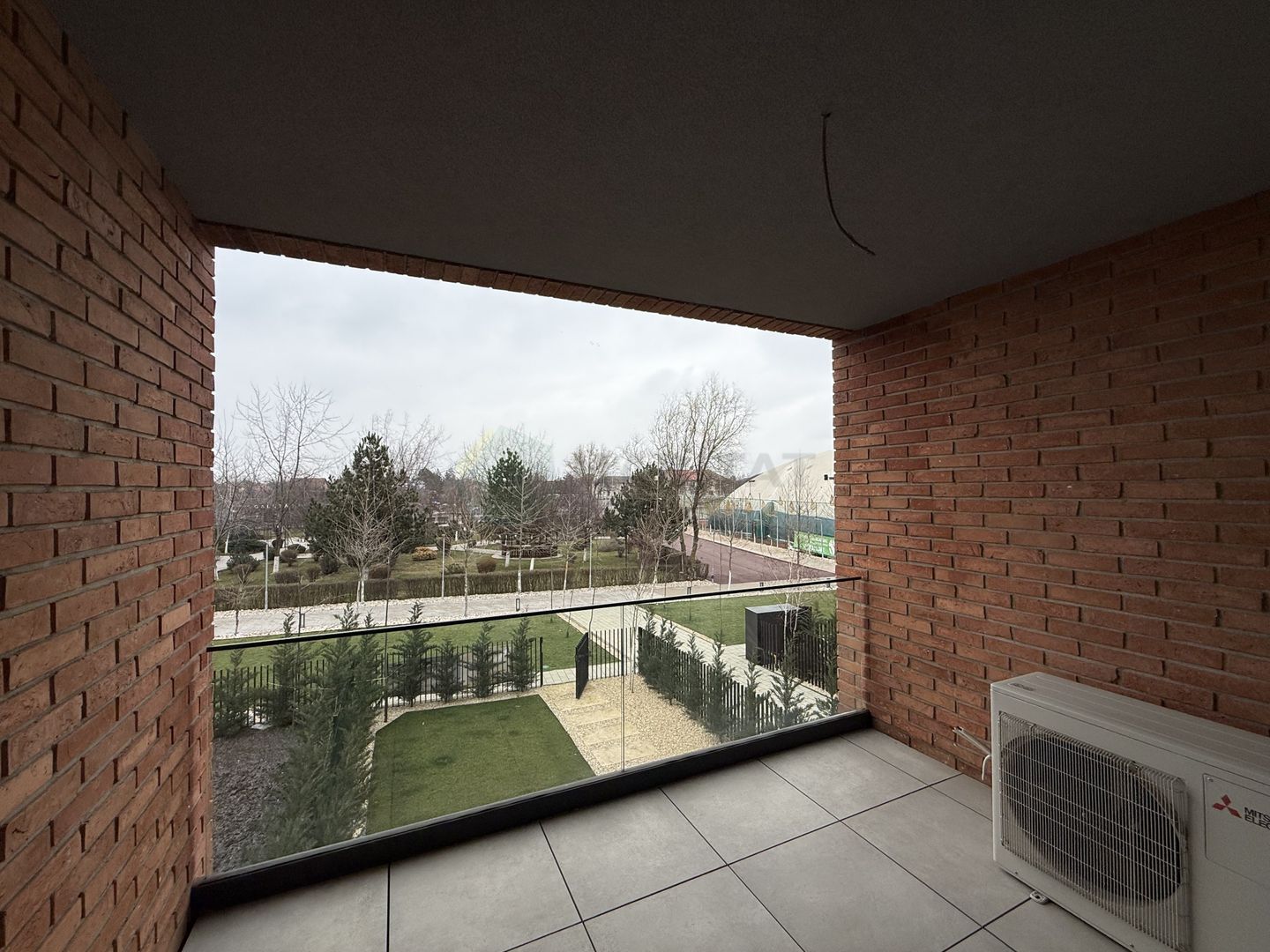 Vila urbana cu gradina langa parc in Tunari - Poză 34