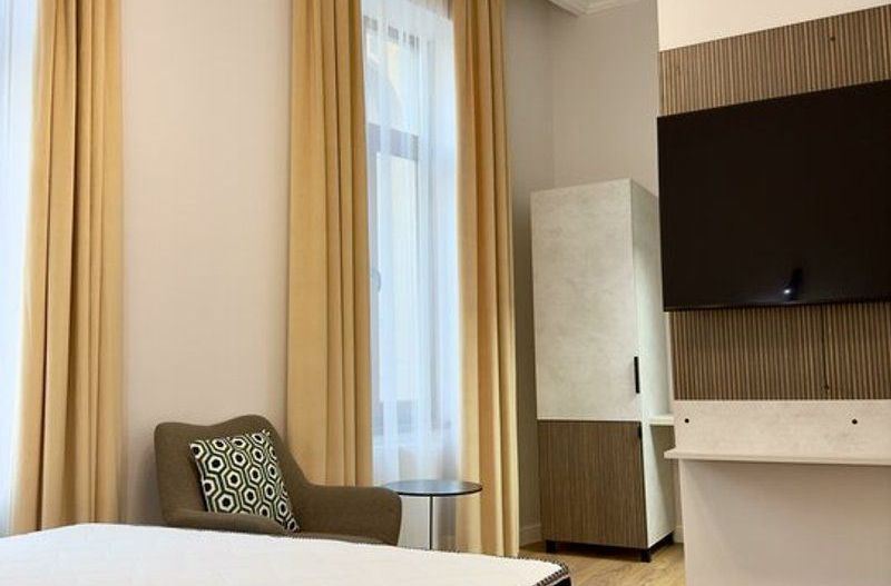 Magheru: 5 camere cu băi proprii – business regim hotelier care deja produce. - Poză 16