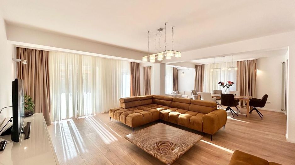 Rent | 4 rooms Villa | Iancu Nicolae I Pipera I Private Garden - Poză 1