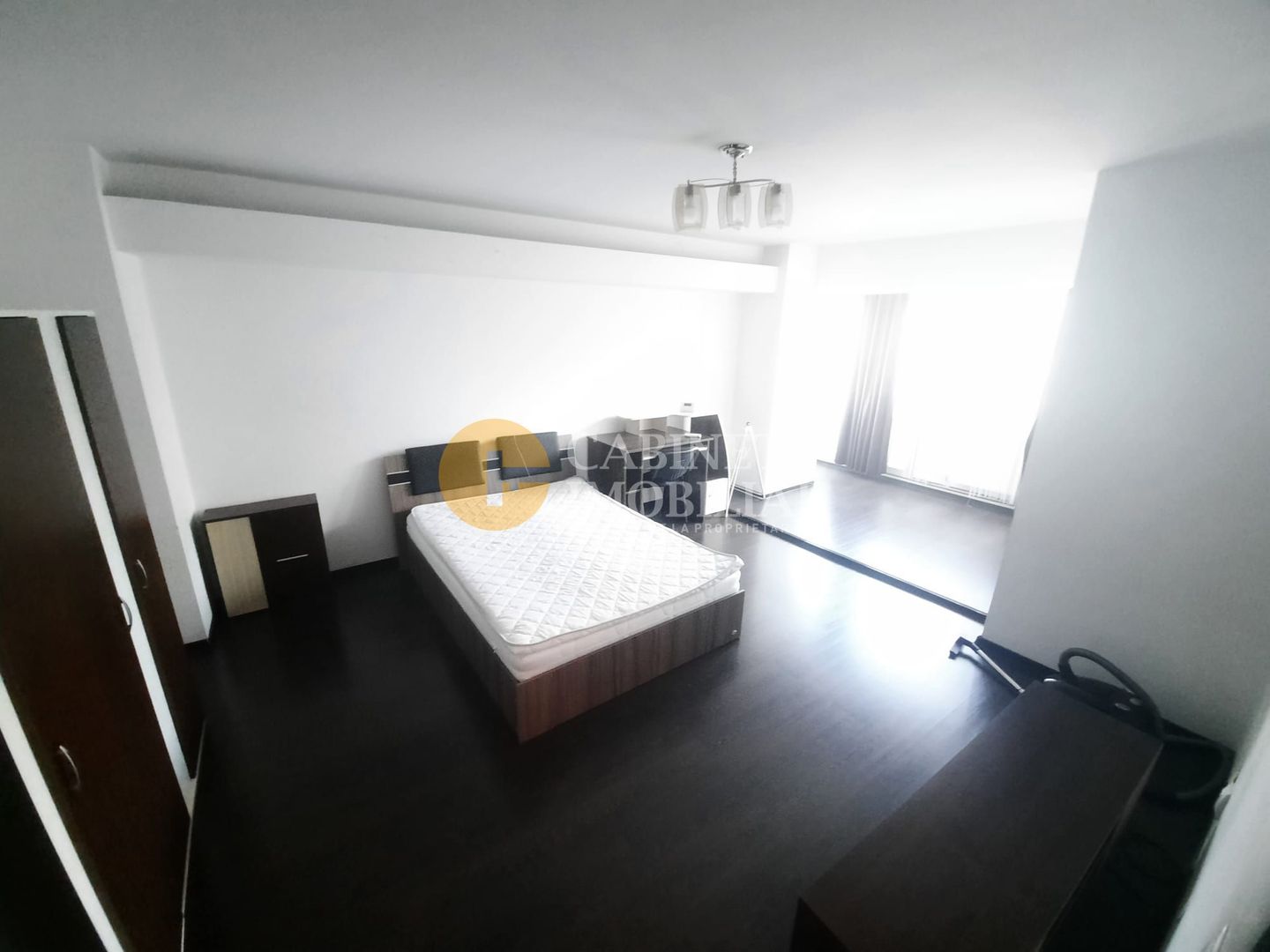 ROND ZIMBRU - Apartament 2 Camere Decomandat - Poză 1