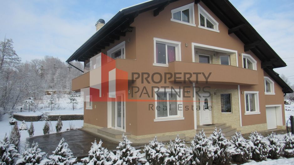 Vila de locuit in Bran/Predelut cu panorama superba. - Poză 11