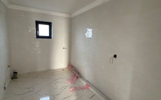 🏡 VILĂ DEOSEBITĂ 250 MP UTILI,1800 MP TEREN , TUTORA –  187.000 €! 🏡 - Poză 10