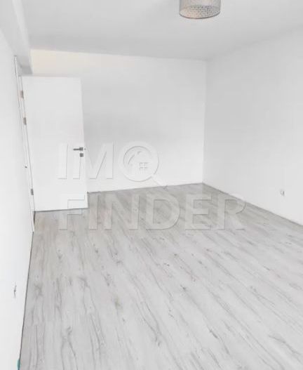 Vanzare apartament FINISAT 2 camere zona centrala Floresti - Poză 4