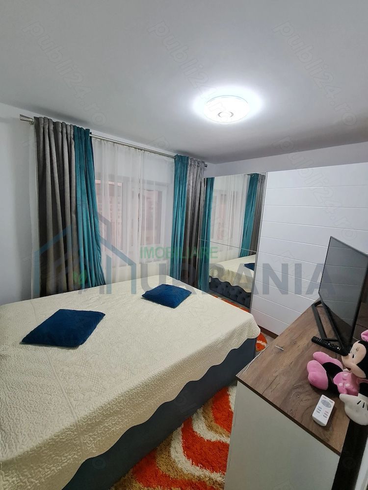 Apartament 3 camere de vânzare, Filiasi, mobilat și utilat, etaj 3 - Poză 10