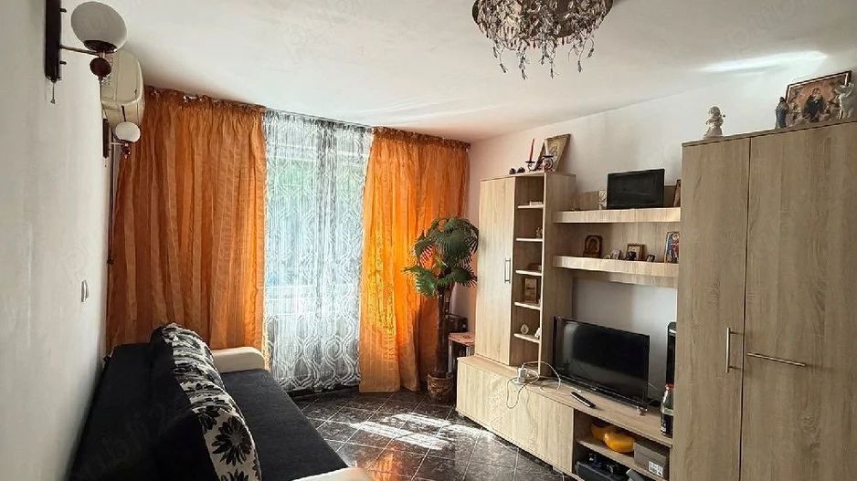 Vanzare Apartament 2 camere, 48 mp, parter, parcare, bloc reabilitat , Rahova - Poză 3
