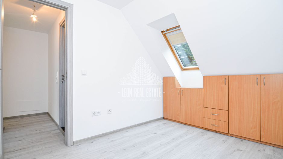 Casă înșiruită în prima parte a Florestiului, zona Stadion - Someșului - Poză 17