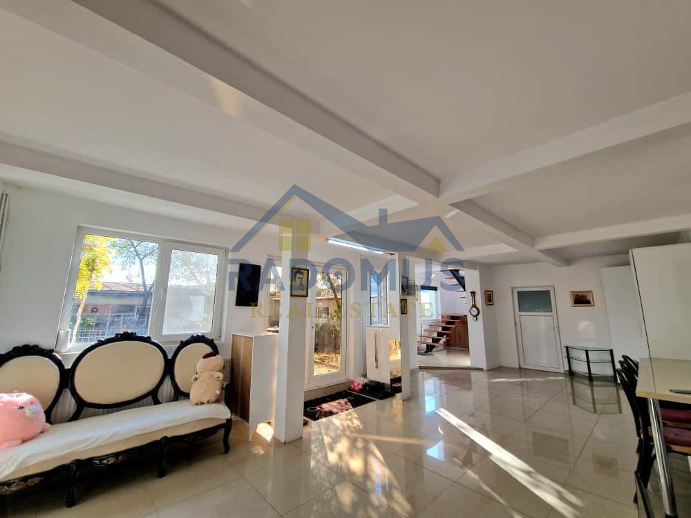 Casă cu piscină la preț de apartament - Ploiești - Teren 621 Mp - Poză 8