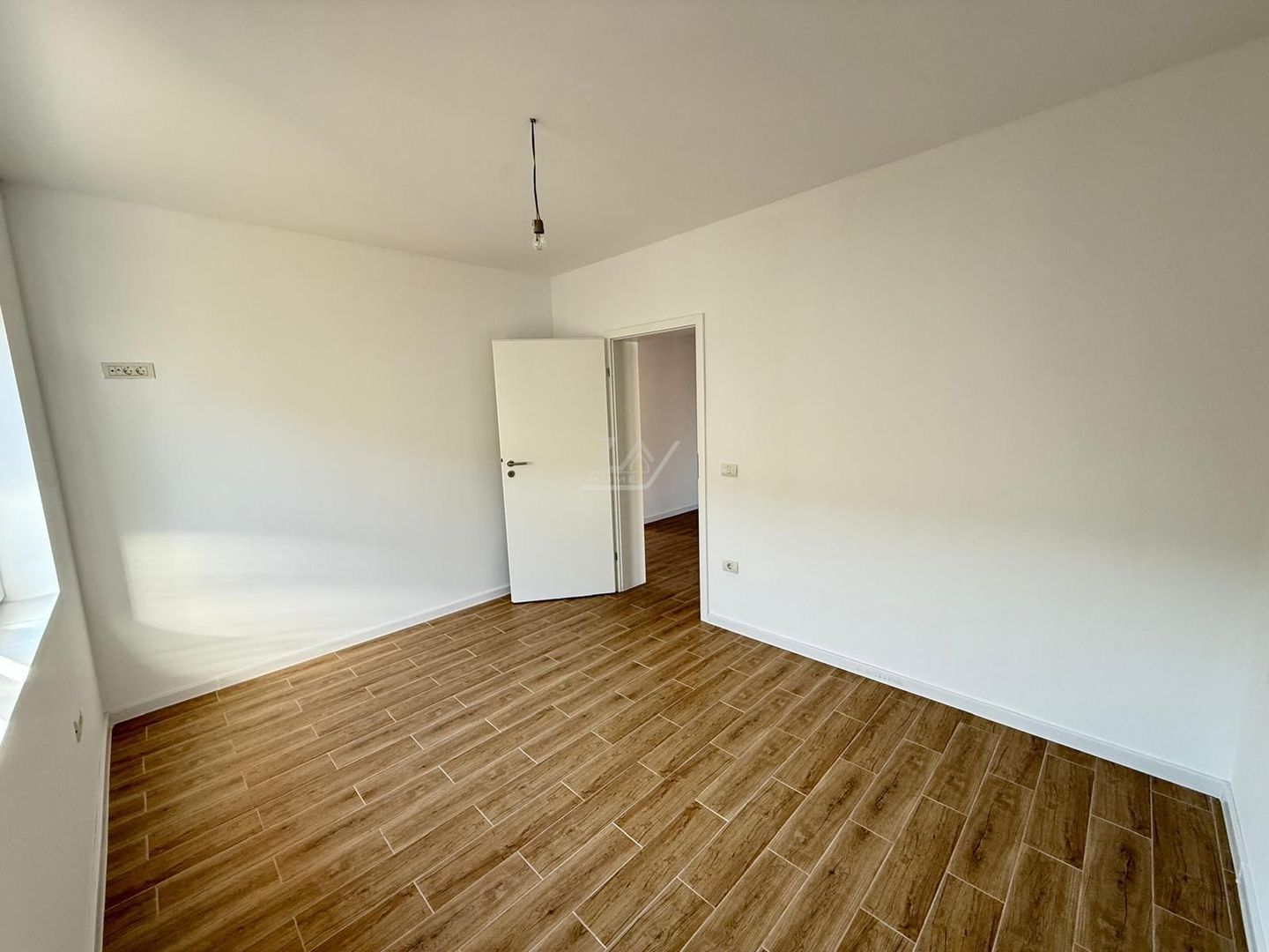 Drumul Boilor - duplex intreg pe parter. 3 camere, 2 bai. - Poză 12