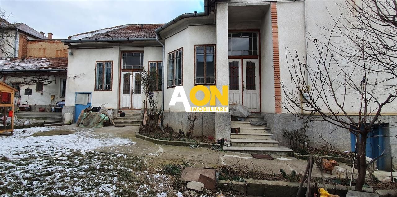 Casa 4 camere 720 mp teren, langa Cetatea Alba Carolina - Poză 1