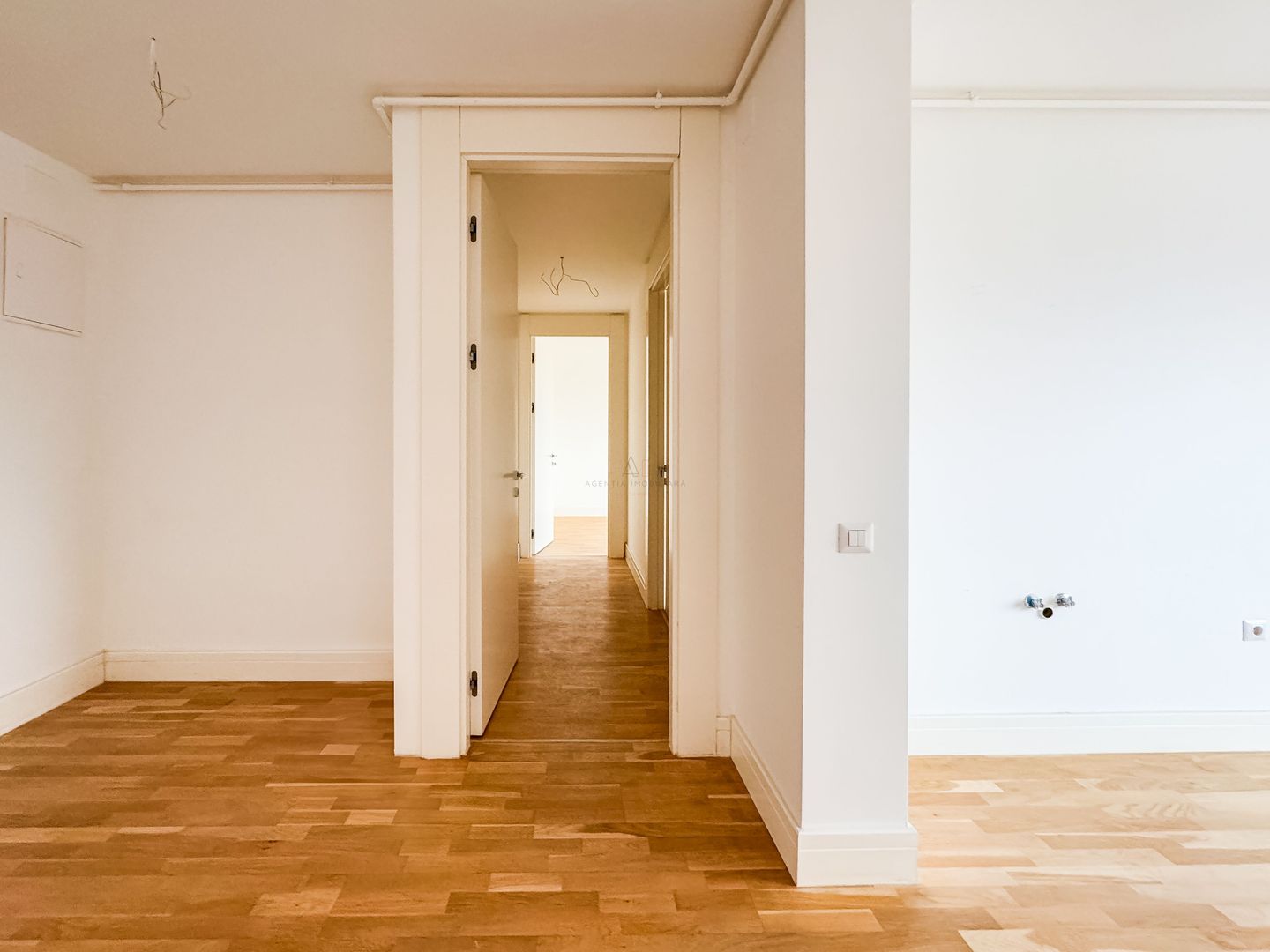 3 Camere 102 The Address | Parcare Subterana | Vedere Spate - Poză 6