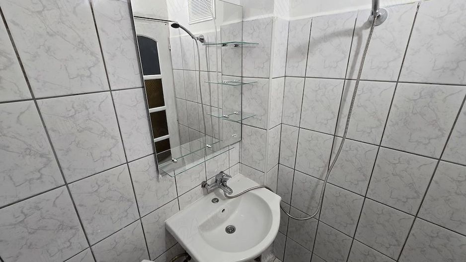Buziasului | 1 Camera | Etaj 3 | Recent renovat - Poză 4
