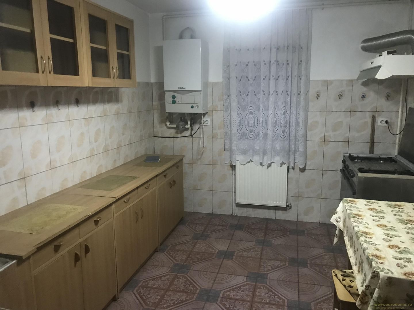 Inchiriere Apartament 4 camere pentru muncitori sau studenti - Poză 1