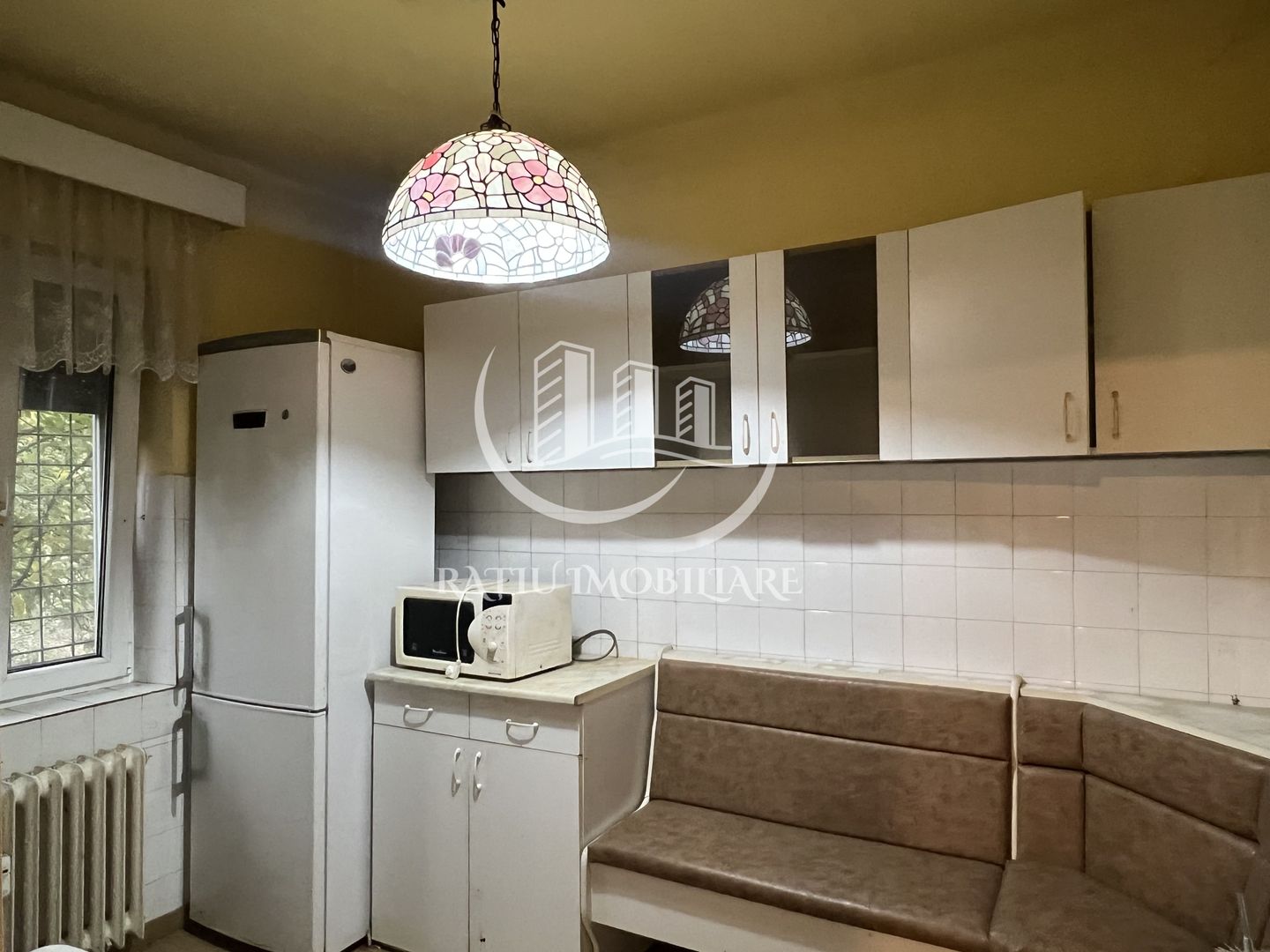 Apartament cu 2 camere | Parcare Supraterana | etajul 1 | Central | Oradea - Poză 4