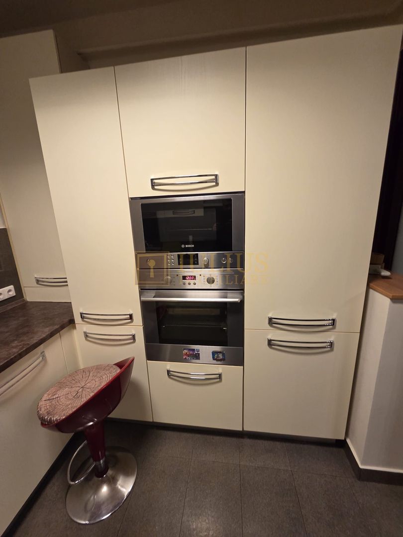 3 camere-107 mp, situat intr-o vila, loc de parcare, centrala gaz - Poză 30