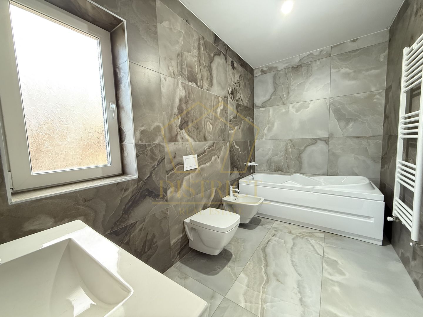 Casa tip duplex de 110 mp utili cu 4 camere | Sacalaz - Poză 9