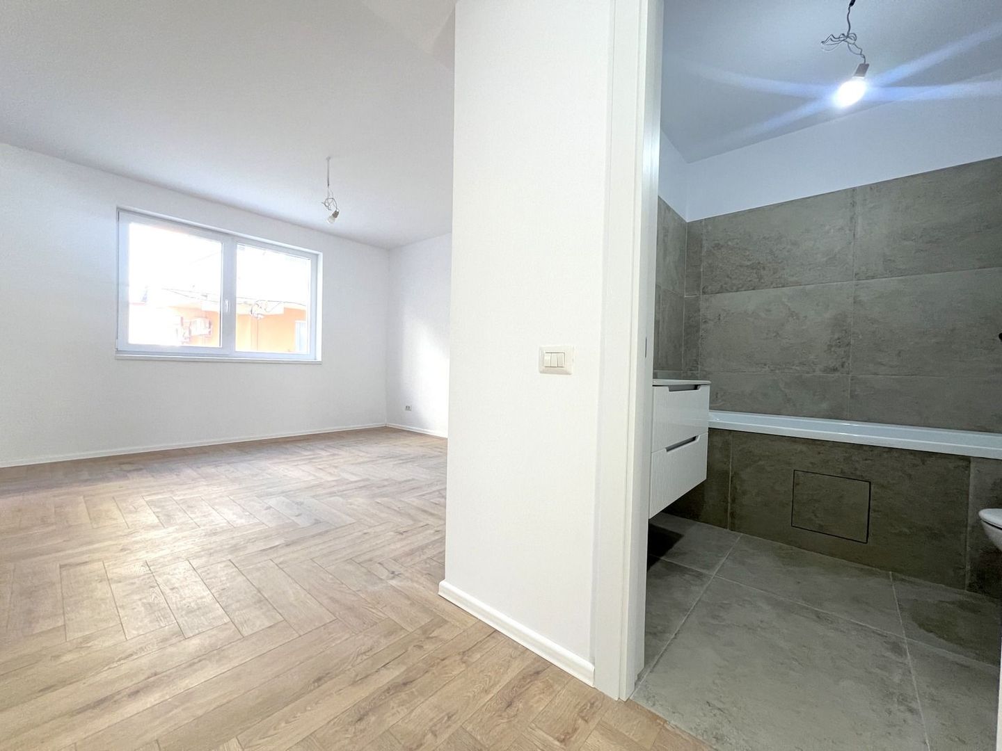 FINALIZAT 2 camere Bloc boutique Mosilor-Eminescu - Poză 1