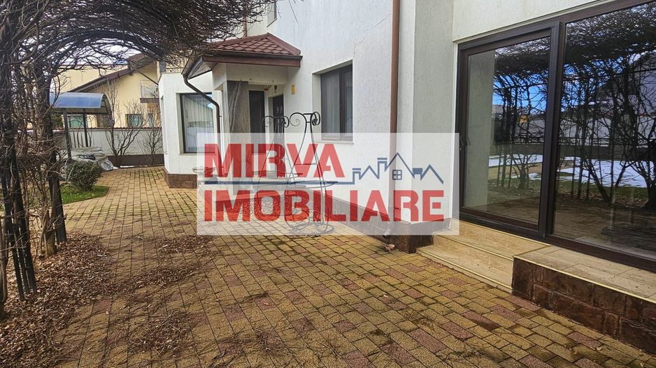 Vilă spațioasă Strejnicu S+P+1E+M, 8 camere, garaj, teren 595 mp - Poză 4