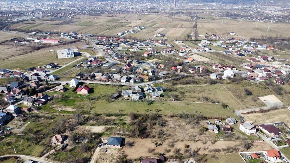 Teren de vânzare în Groși cu priveliște superbă - Poză 3