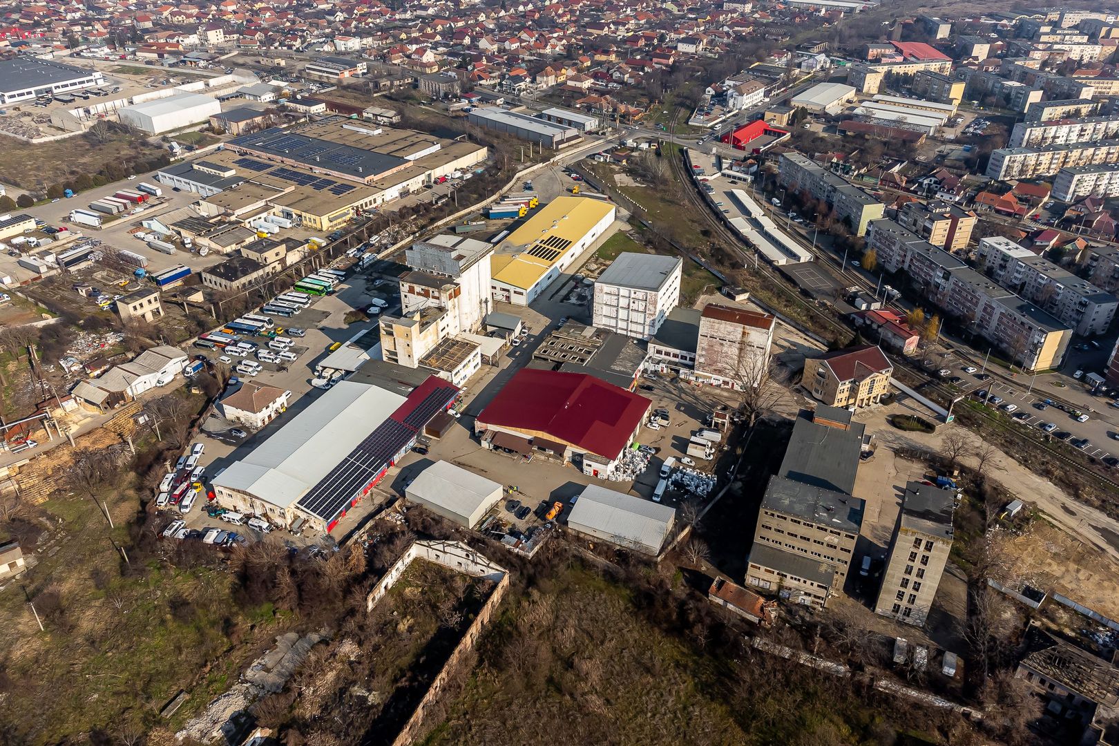 Platforma industriala 3552 mp hale beton si 9883 mp teren - Poză 5