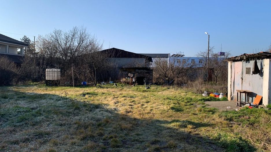 Teren intravilan 1.040 mp Lipovei-II de la Brad - Poză 1