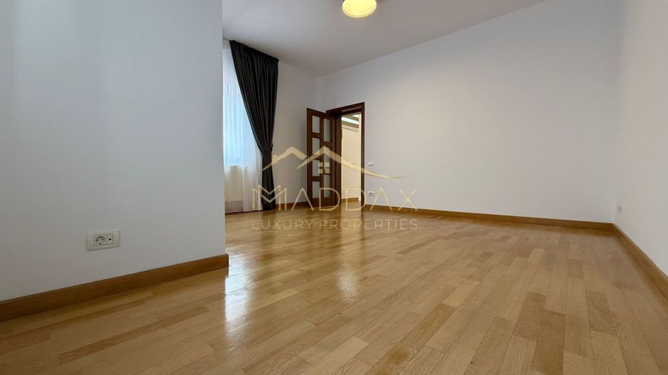 Vila moderna Corbeanca-spatiu, confort si intimitate - Poză 27